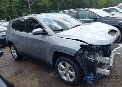 2019 Jeep Compass Latitude 4X4 from USA, damaged, VIN 3C4NJDBB1KT682739